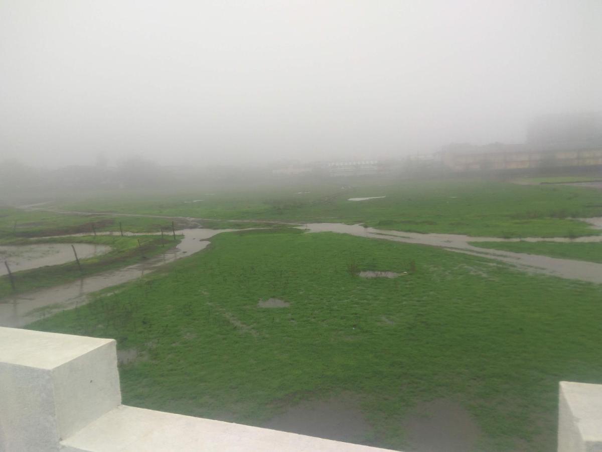 White Smoke Villa Igatpuri Bagian luar foto