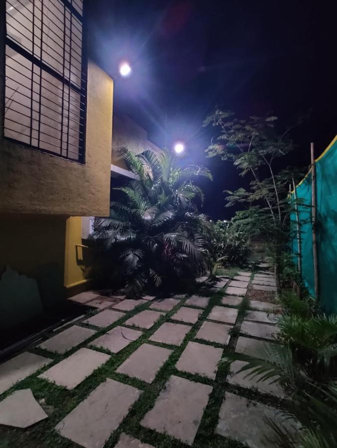 White Smoke Villa Igatpuri Bagian luar foto